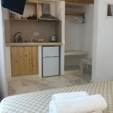 Athina - Lounge 2*