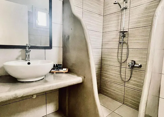 Athina Rooms - Lounge Apartments Guest house 3*