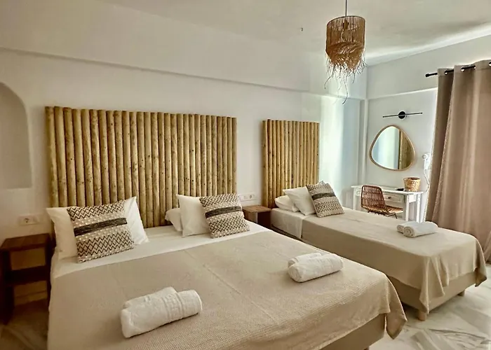 Guest house Athina Rooms - Lounge Apartments 3*