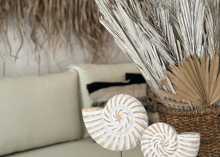 Athina Rooms - Lounge Apartments Guest house 3*