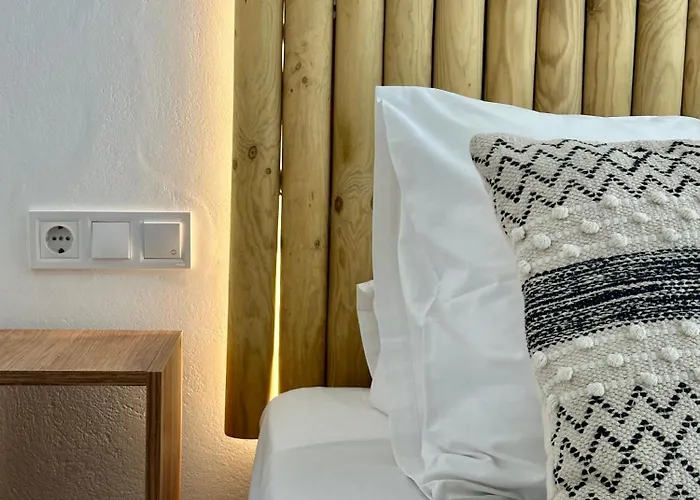 Athina Rooms - Lounge Apartments Guest house 3*