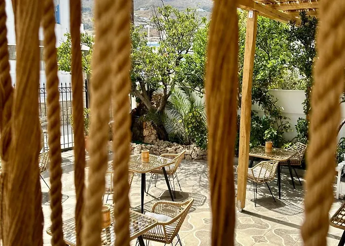 Athina Rooms - Lounge Apartments 3* Parikia (Paros)