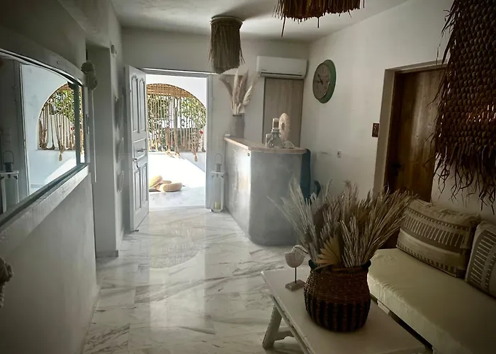 Athina Rooms - Lounge Apartments Parikia (Paros)