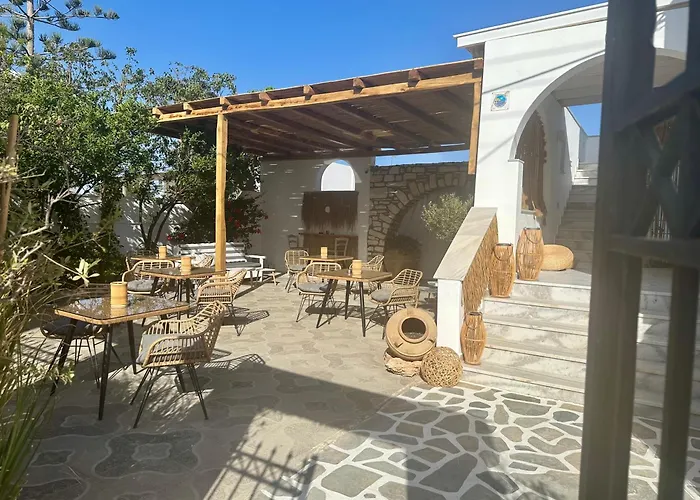 Athina Rooms - Lounge Apartments Guest house 3*