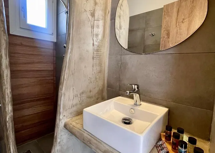 Guest house Athina Rooms - Lounge Apartments 3*