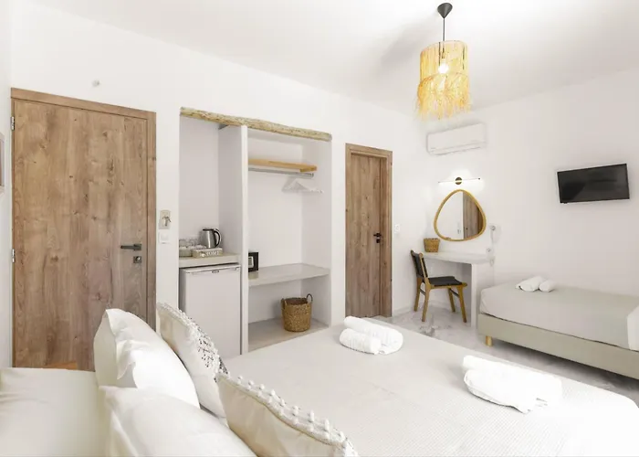 Athina Rooms - Lounge Apartments Parikia (Paros)