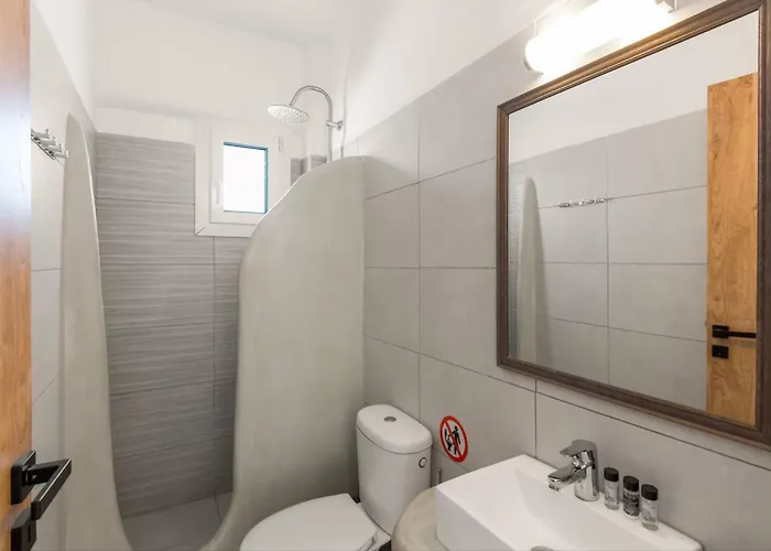 Athina Rooms - Lounge Apartments Guest house