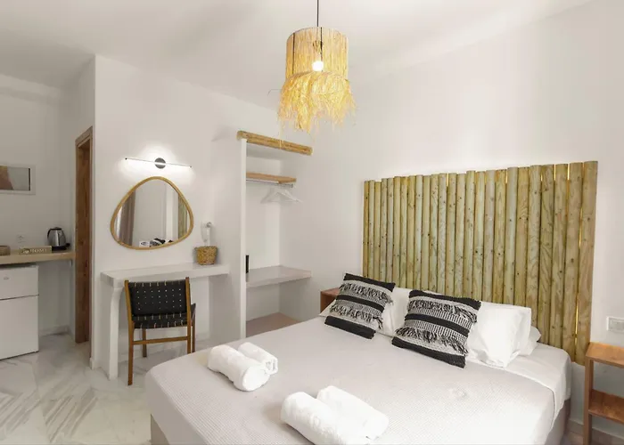 Athina Rooms - Lounge Apartments Parikia (Paros)