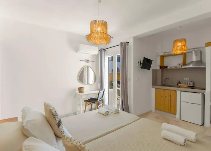 Athina Rooms - Lounge Apartments Parikia (Paros)