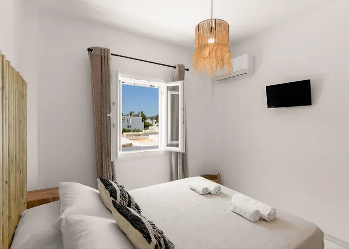 Athina Rooms - Lounge Apartments Guest house