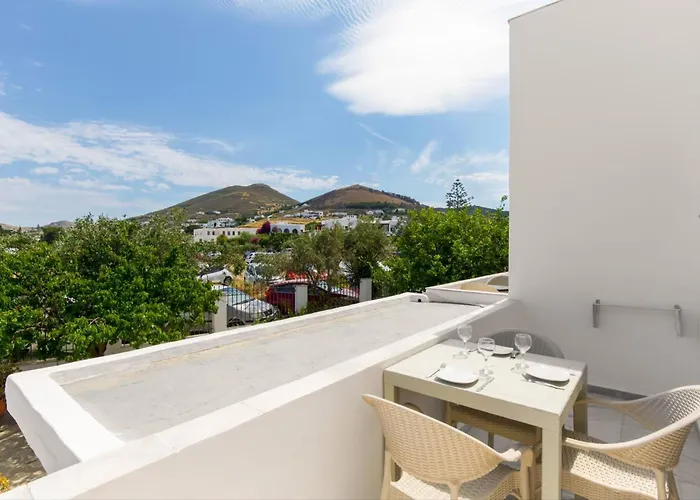 Athina Rooms - Lounge Apartments Guest house